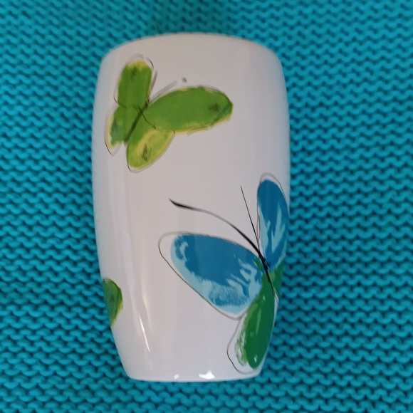 Vera Wang powder room accent cup - Picture 2 of 6